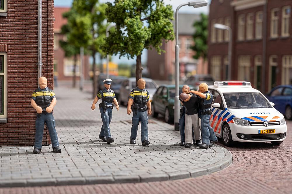 Faller 151717 Polizisten NL Spur H0