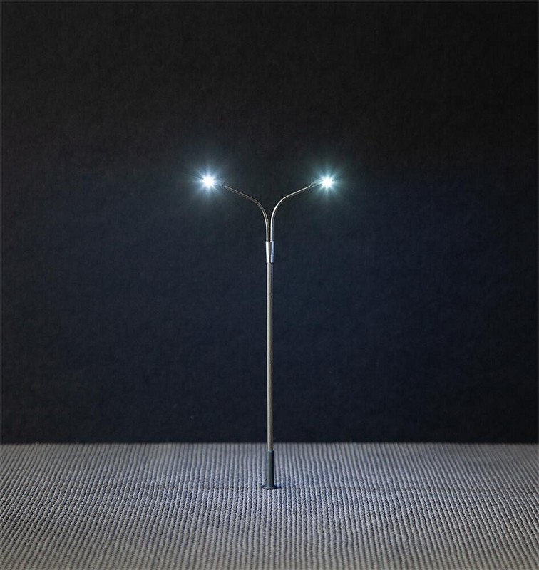 Faller 180101 LED-Straßenbeleuchtungen, Peitschenleuchten, 3 Stück