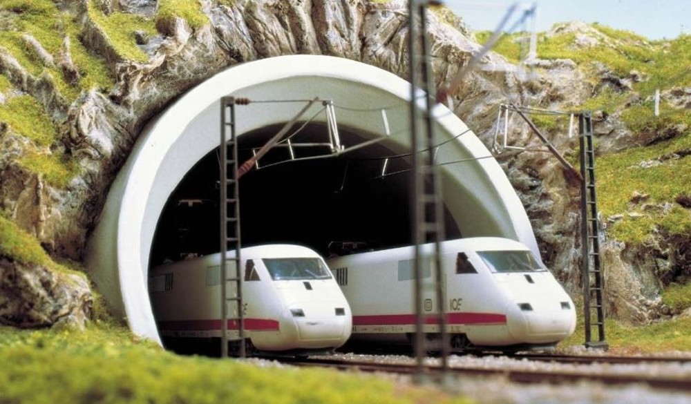 Busch 7021 ICE-Tunnelportal 2 gleisig