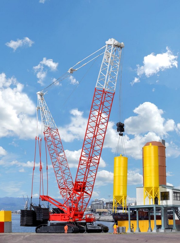 Kibri 13013 LIEBHERR Raupenkran mit Gittermast - Spur H0 - Neu