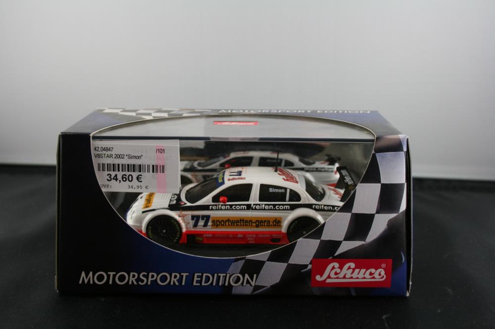 Schuco 04847 V8STAR 2002 1:43 Simon #77