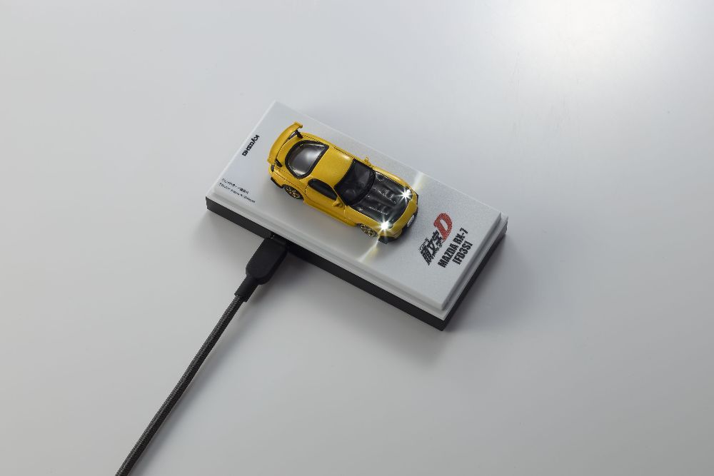 Kyosho 07133LB 1:64 MAZDA RX7 (FD) INITIAL D WITH LED 1995
