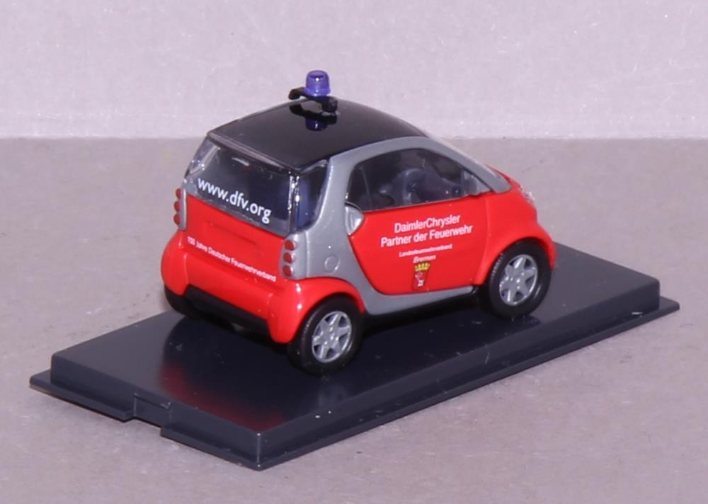 Busch 489305 Smart City Coupe Feuerwehr Bremen - 1:87 - Neu