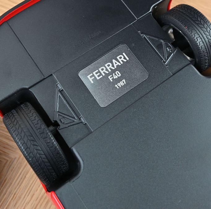 Norev 127902 Ferrari F40 1987 Red 1:12 (Reprod 2026)