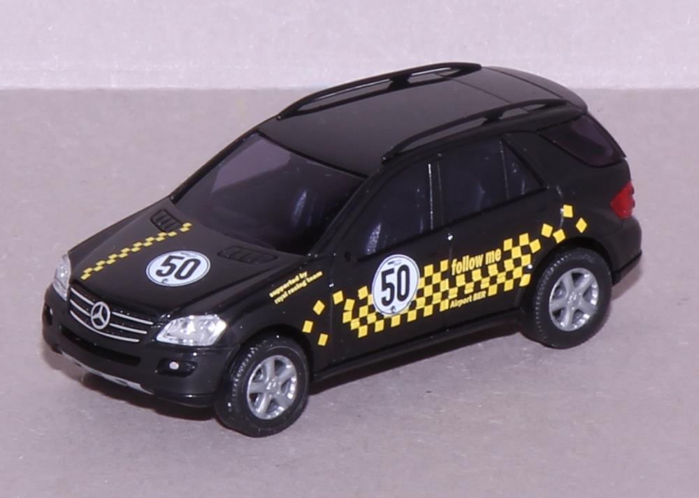 Busch 49815 Mercedes Benz M Klasse Racing - 1:87 - Standmodell