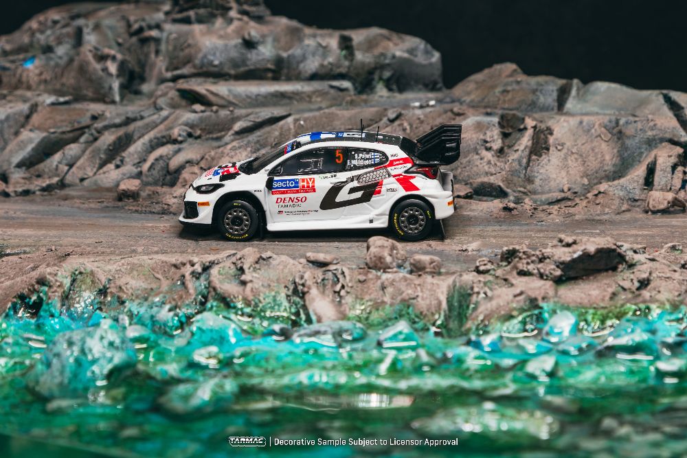 Tarmac Works T64-085-24FR05 1:64 TOYOTA YARIS GR RALLY1 HYBRID #5 SAMI PAJARI