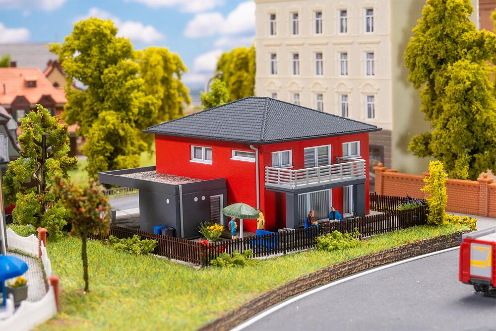 Faller 232153 WeberHaus CityLife, rot Spur N