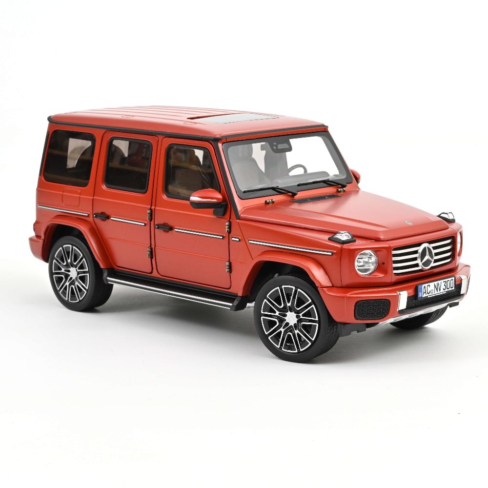 Norev 183033 Mercedes-Benz G-Class 2024 Copper Orange matt 1:18