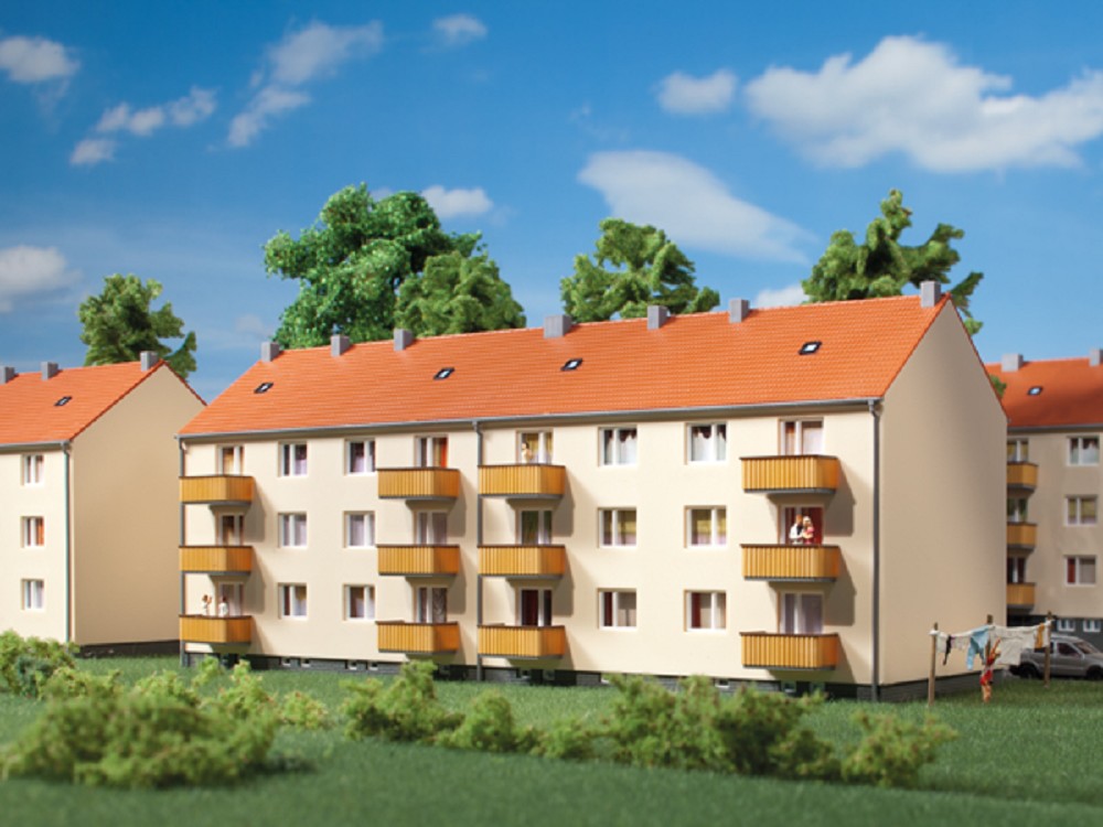Auhagen 14472 Mehrfamilienhaus