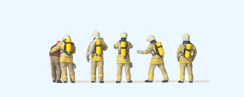 Preiser 10774 Feuerwehrleute in moderner Einsatzkleidung - Spur H0