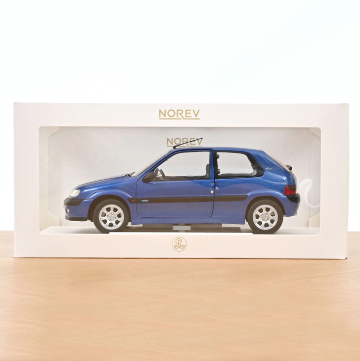 Norev 181830 Citroën Saxo VTS 1996 Grand Pavois Blau 1:18 NEU OVP