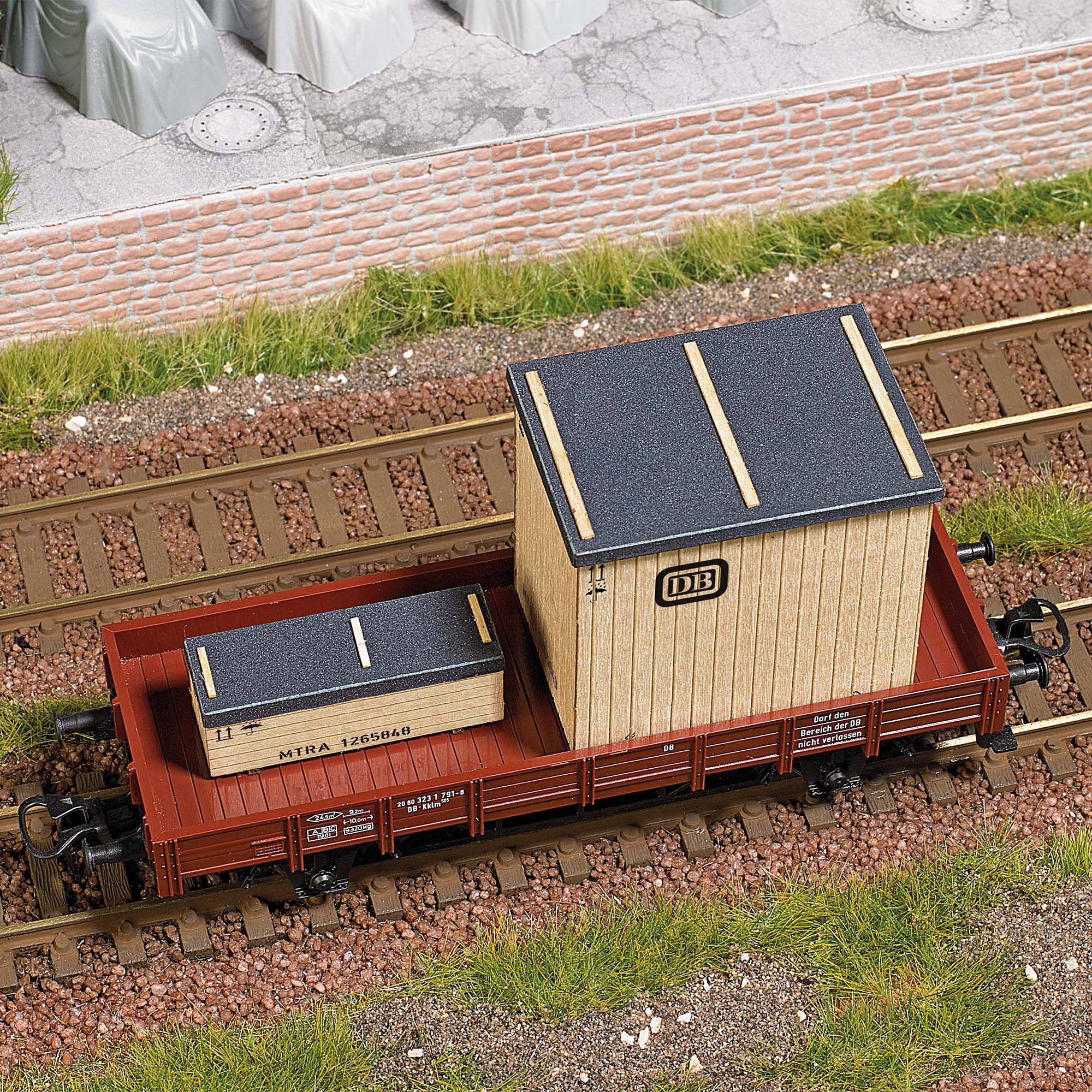 Busch 1888 Maschinenkisten DB H0