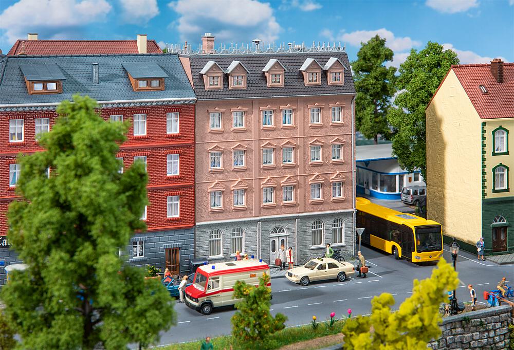 Faller 130627 Stadthaus mit Kanzlei 1:87 Spur H0 Bausatz Neu OVP