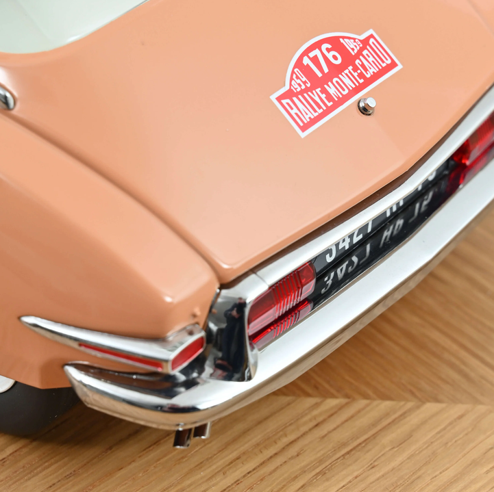 Norev 121573 Citroën ID 19 1959 Rallye Monte Carlo Sieger 1:12 NEU