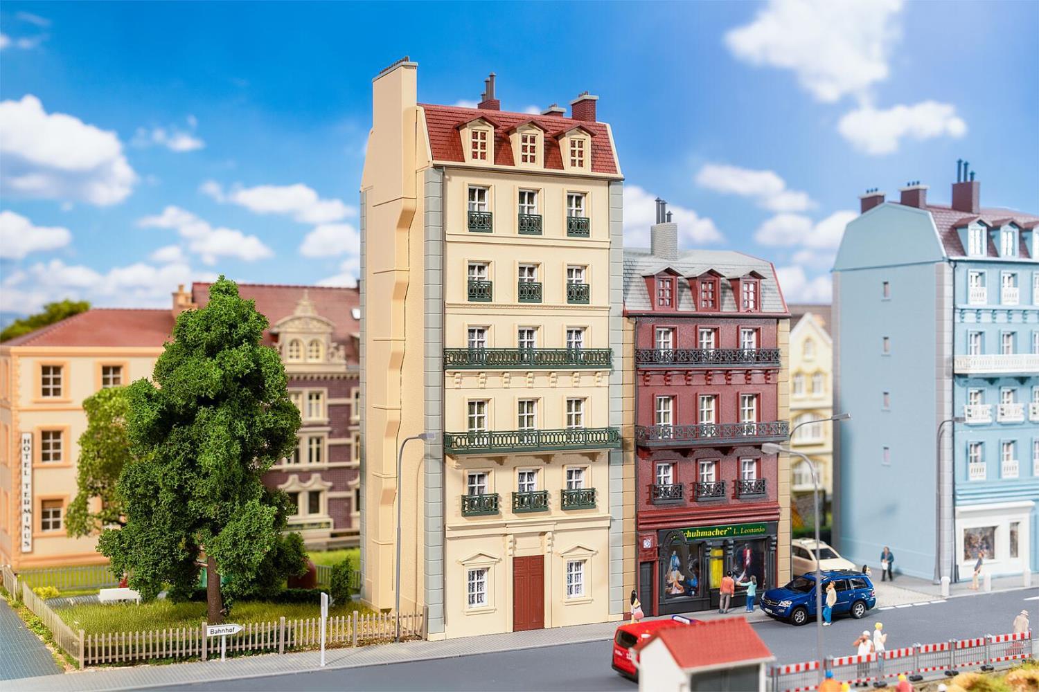 Faller 130712 Stadthaus 6-stöckig 1:87 Spur H0 Bausatz Neu OVP