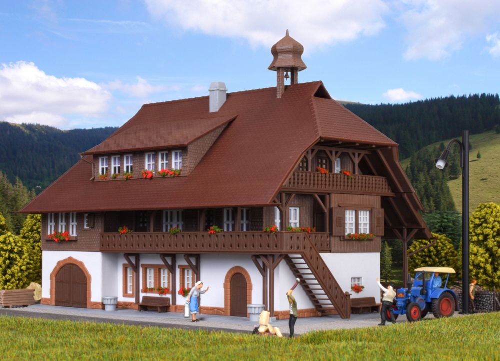 Kibri 38074 H0 Bauernhaus Schwarzwald
