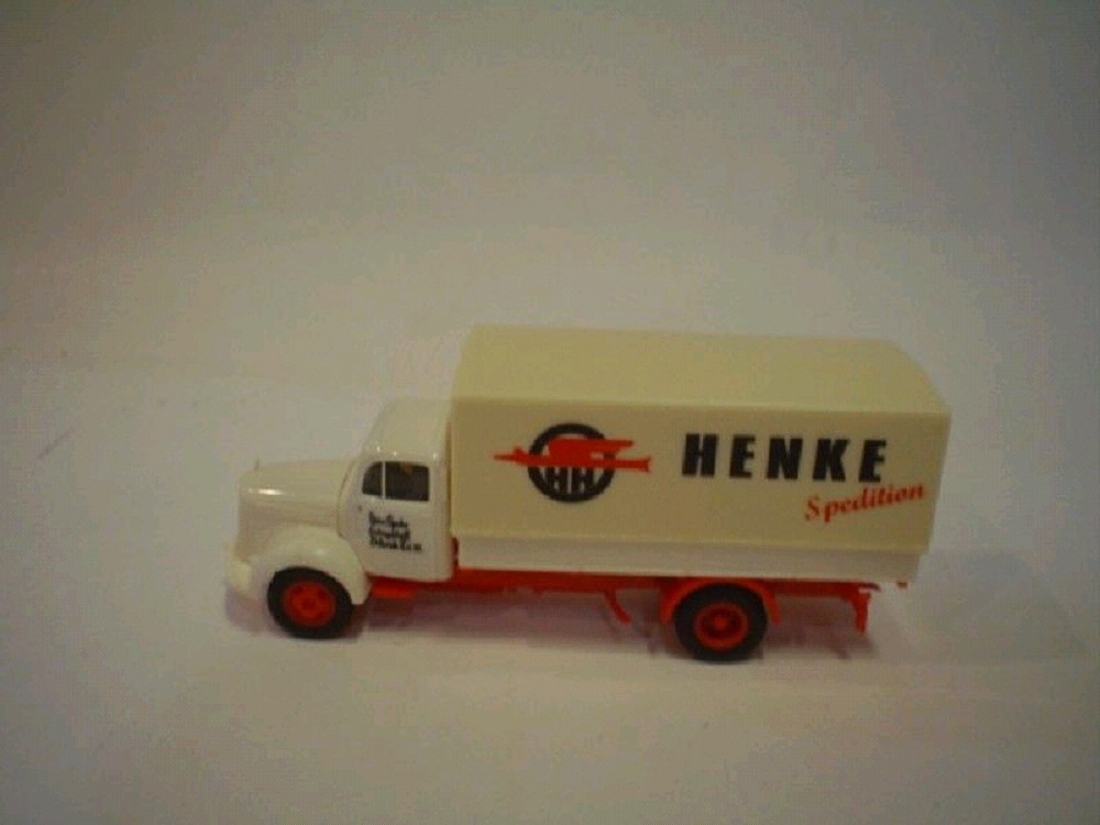 Herpa 902137 Mercedes Benz 311 Henke 1:87 H0 Neu OVP