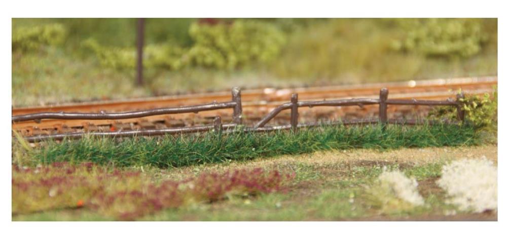Heki 1813 10 Grasstreifen dunkelgrün, 100 mm lang, 6 mm hoch