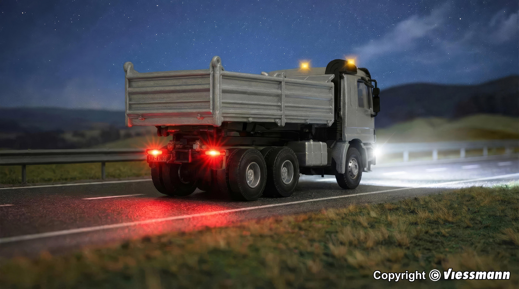 Viessmann 8004 CarMotion Basis Startset MB ACTROS Muldenk. Spur H0