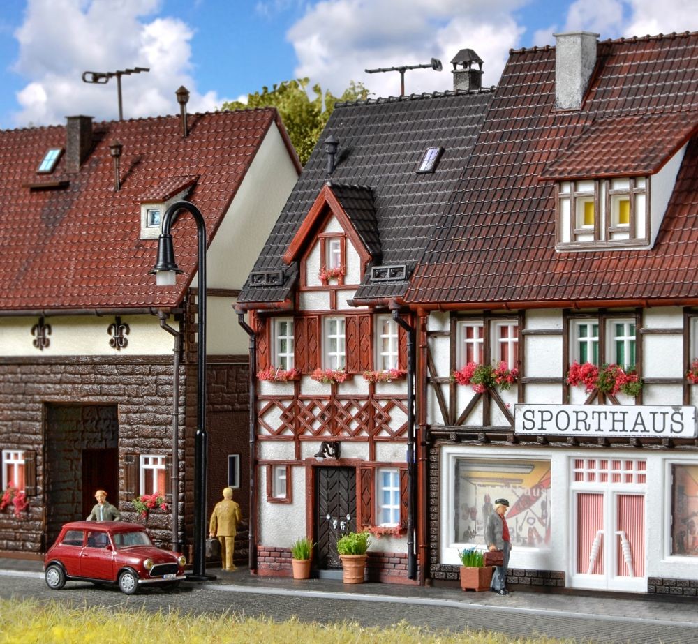 Vollmer 43673 H0 Fachwerkhaus Bahnhofstraße 17