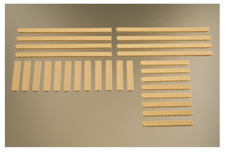 Auhagen 80417 Säulen Obergeschoss und Ziegelfriese gelb