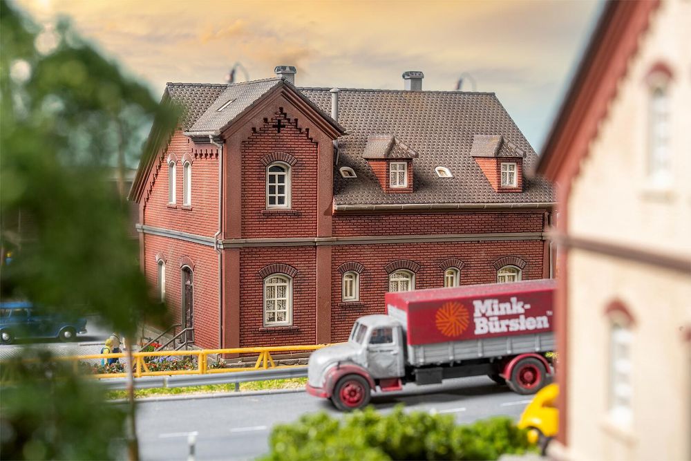 Faller 130753 Siedlungshaus Bergmannsplatz 2 1:87 Spur H0 Bausatz