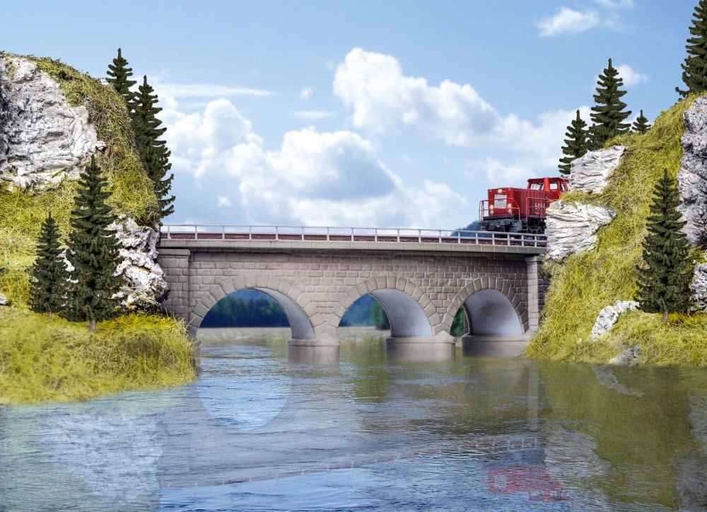 Kibri 37661 N/Z Regnitz-Brücke mit Eisbrecherpfeilern,gebogen, eingleisi