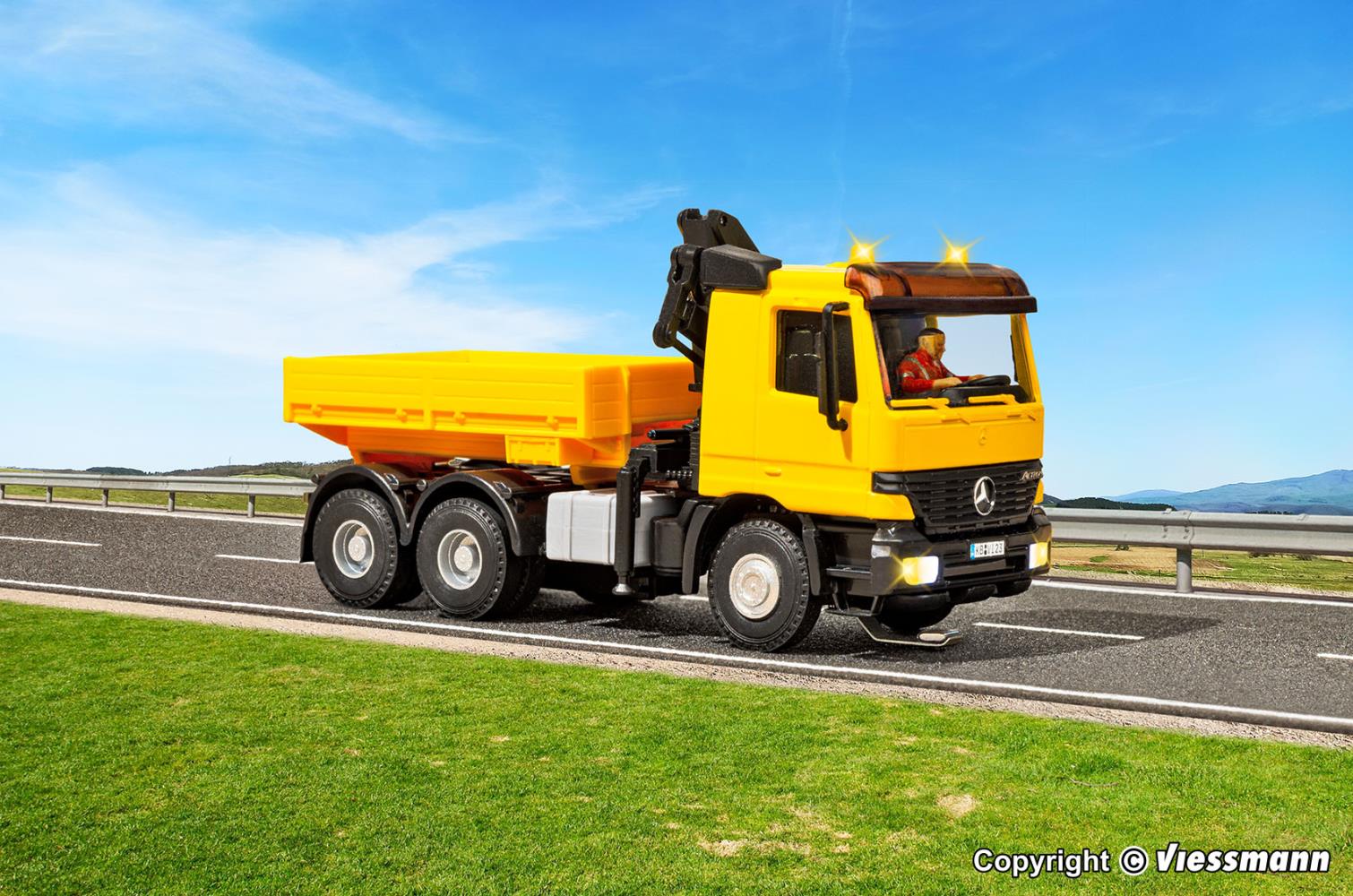 Viessmann 8023 MB ACTROS 3-achs Zugmaschine 1:87 Spur H0 Neu