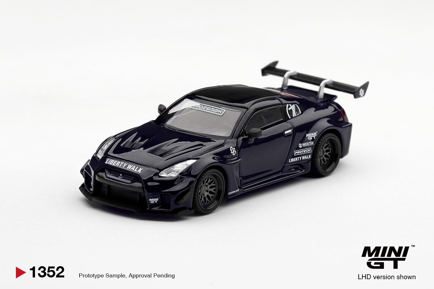 Mini GT 1352 1:64 NISSAN GT-R R35 RR VER.2 INOZETEK EDITION 2025