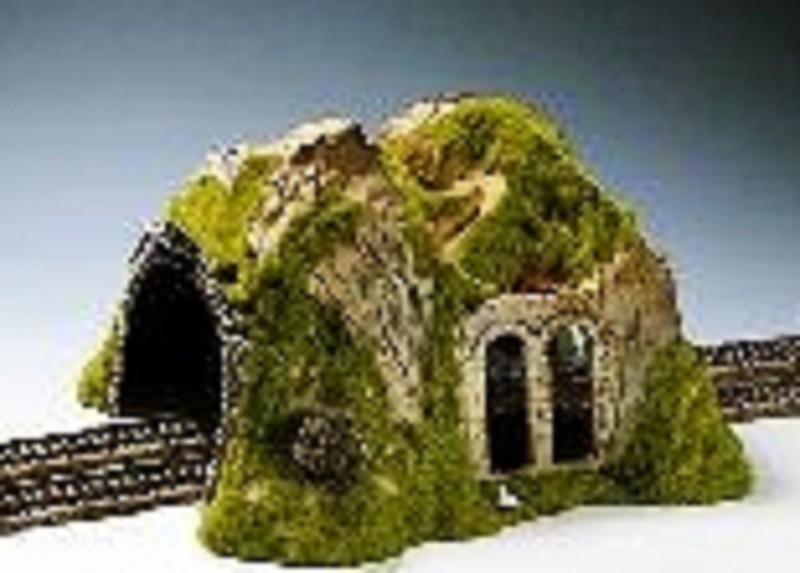 Noch 02430 Tunnel 2 gleisig gerade