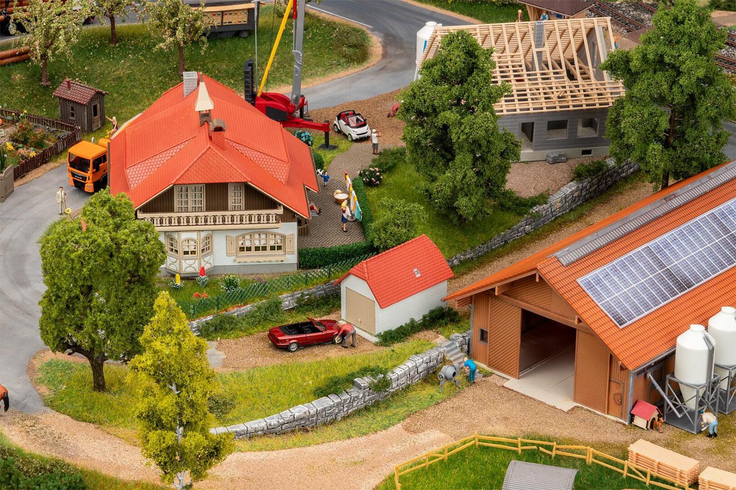 Faller 130583 Bauernhaus mit Stallung und Garage 1:87 Spur H0 Neu