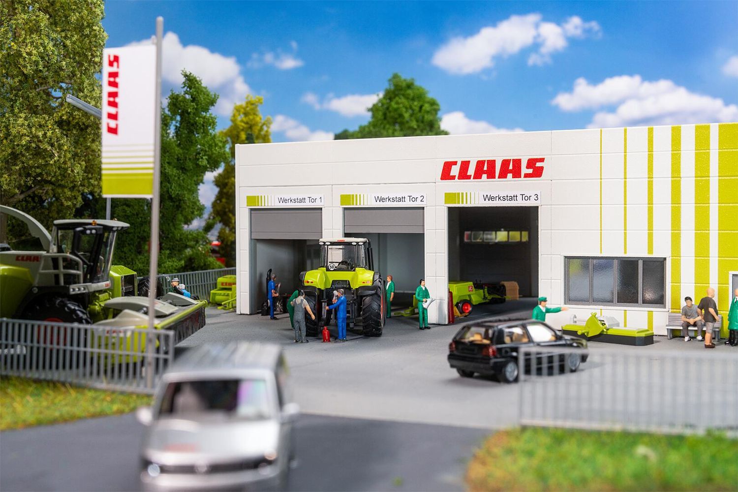 Faller 130121 Landmaschinenwerkstatt Claas 1:87 Spur H0 Bausatz