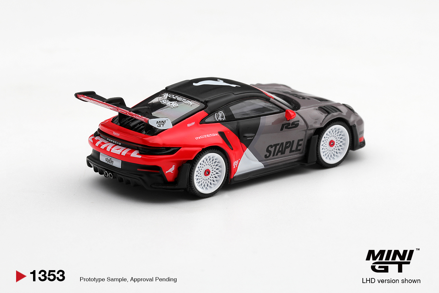 Mini GT 1353 1:64 PORSCHE 911 (992) GT3 RS STAPLE X INOZETEK 2025