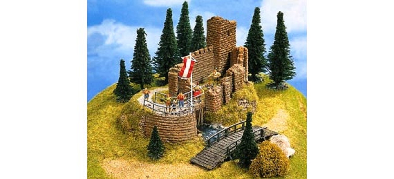 Noch 58602 Burgruine klein