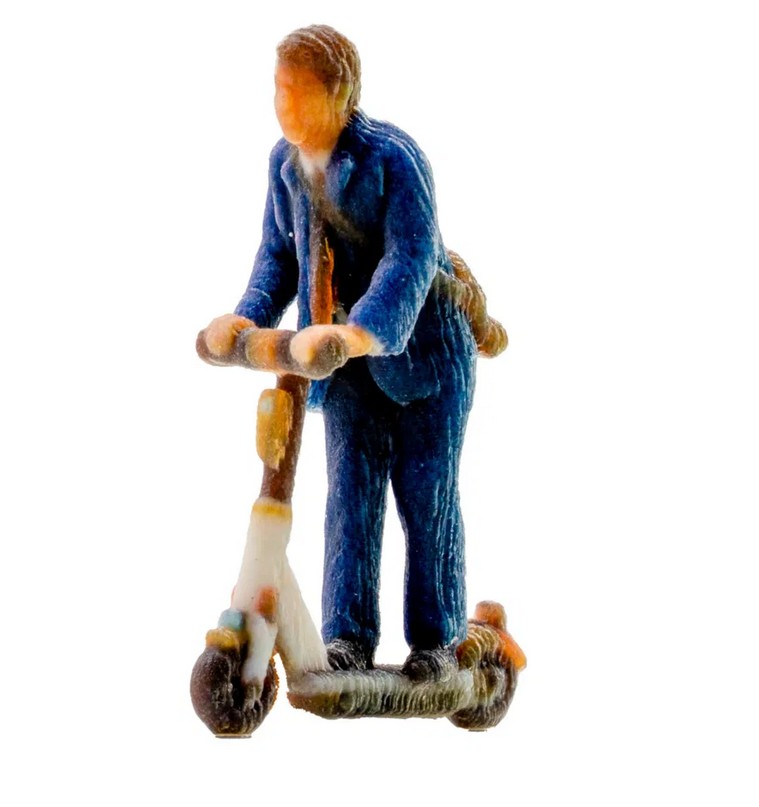 Noch 10607 Mann auf E-Scooter 1:87 Spur H0 NEU OVP Figur