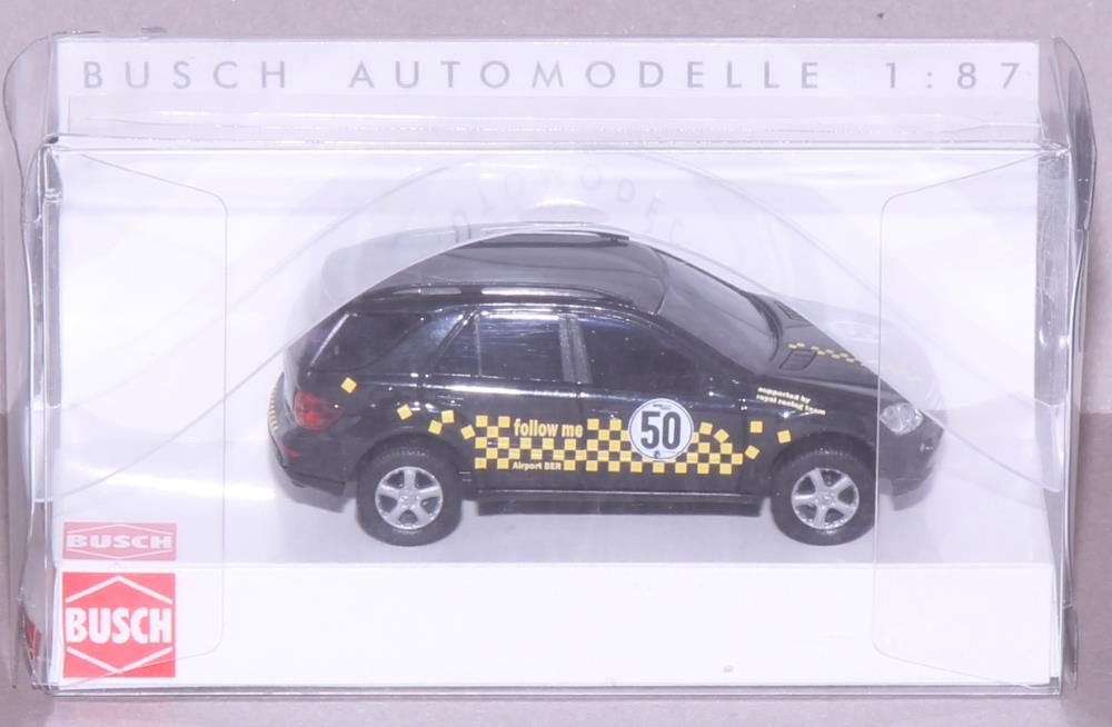 Busch 49815 Mercedes Benz M Klasse Racing - 1:87 - Standmodell
