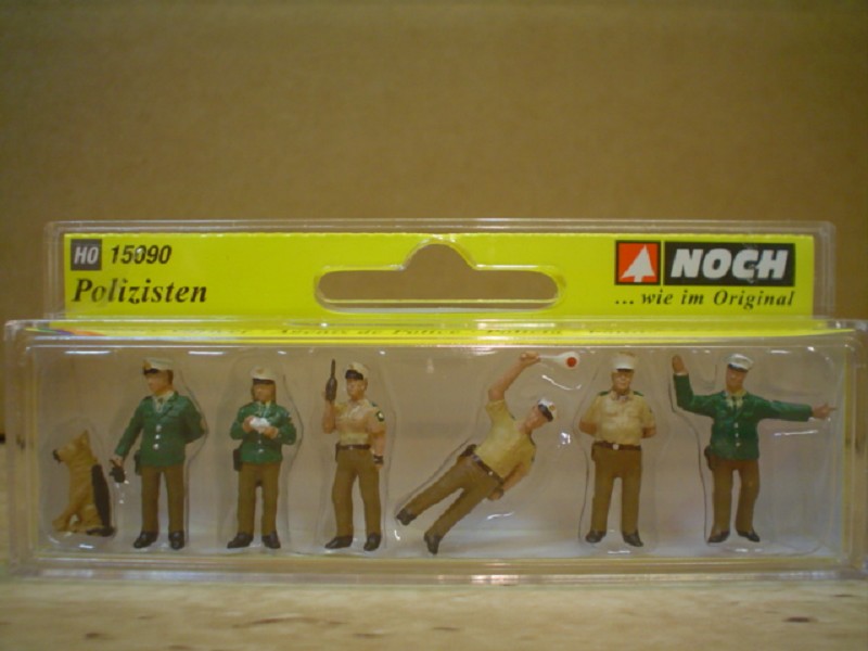 Noch 15090 Polizisten Spur H0 NEU OVP Figuren