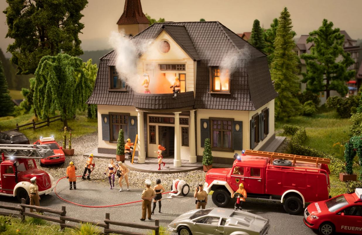 Noch 66507 Brennendes Freudenhaus - Spur H0 - Bausatz - Neu