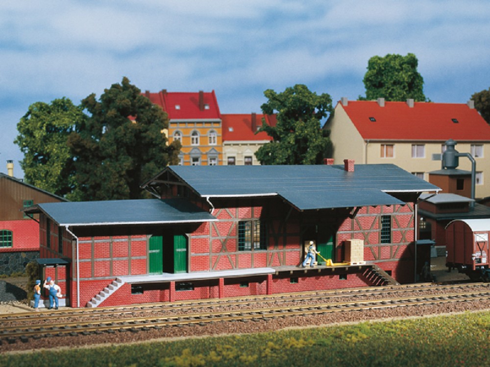 Auhagen 11383 Güterschuppen