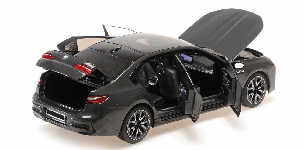 Minichamps 110023700 BMW i7 M70 (G70) 2024 GREY METALLIC 1:18 NEU OVP