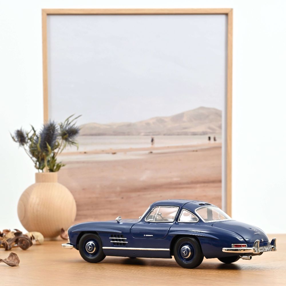 Norev 183852 Mercedes-Benz 300 SL 1954 Blau 1:18 Standmodell NEU