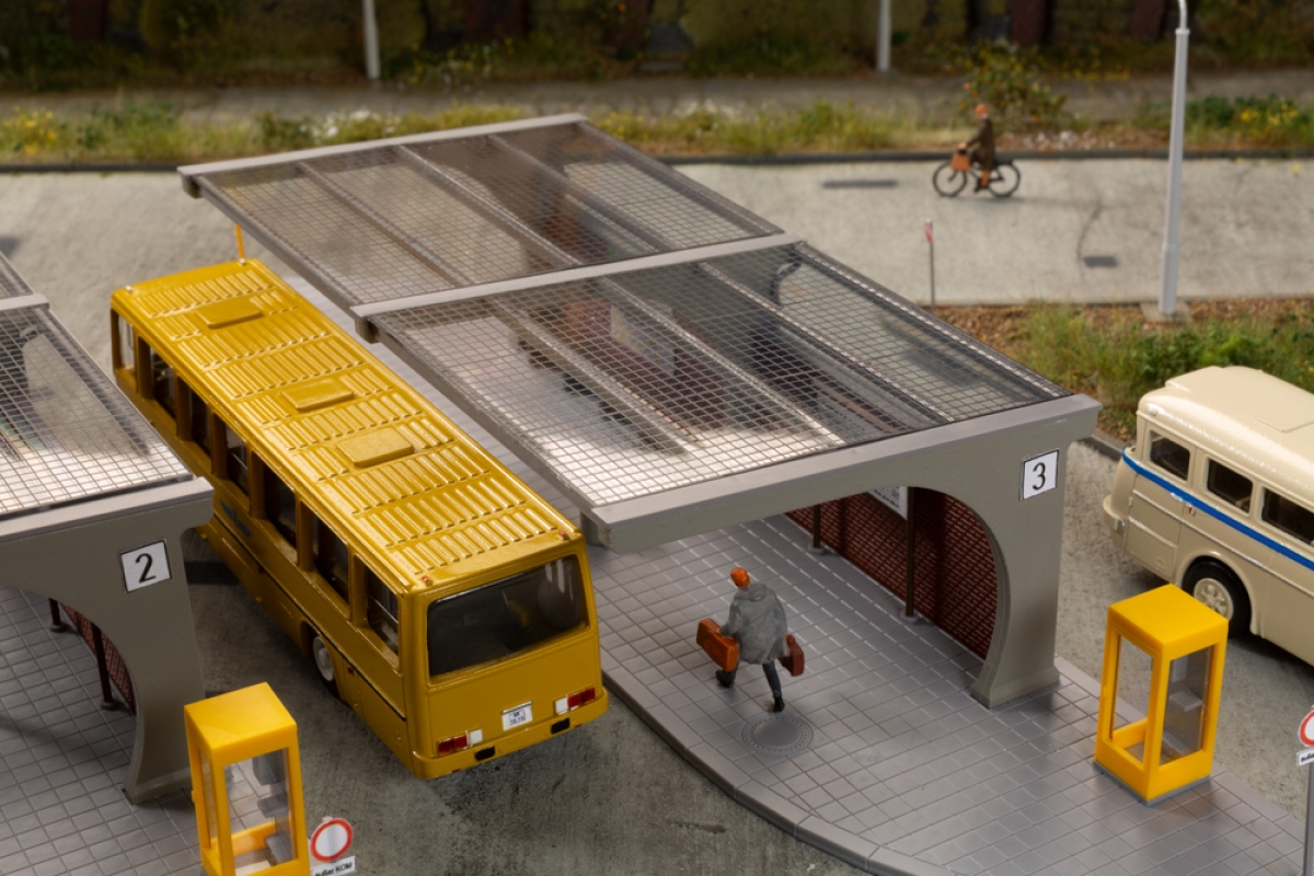 Auhagen 13349 Busbahnhof 1:120 Spur TT Bausatz Neu OVP