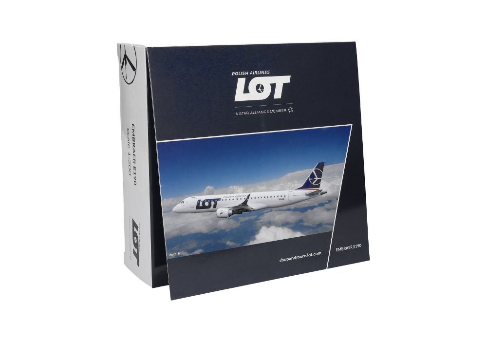 Herpa 573818 LOT Polish Airlines Embraer E190 1:200 Standmodell