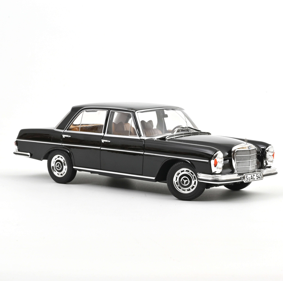 Norev 183360 Mercedes-Benz 280 SE 1968 Schwarz 1:18 Standmodell