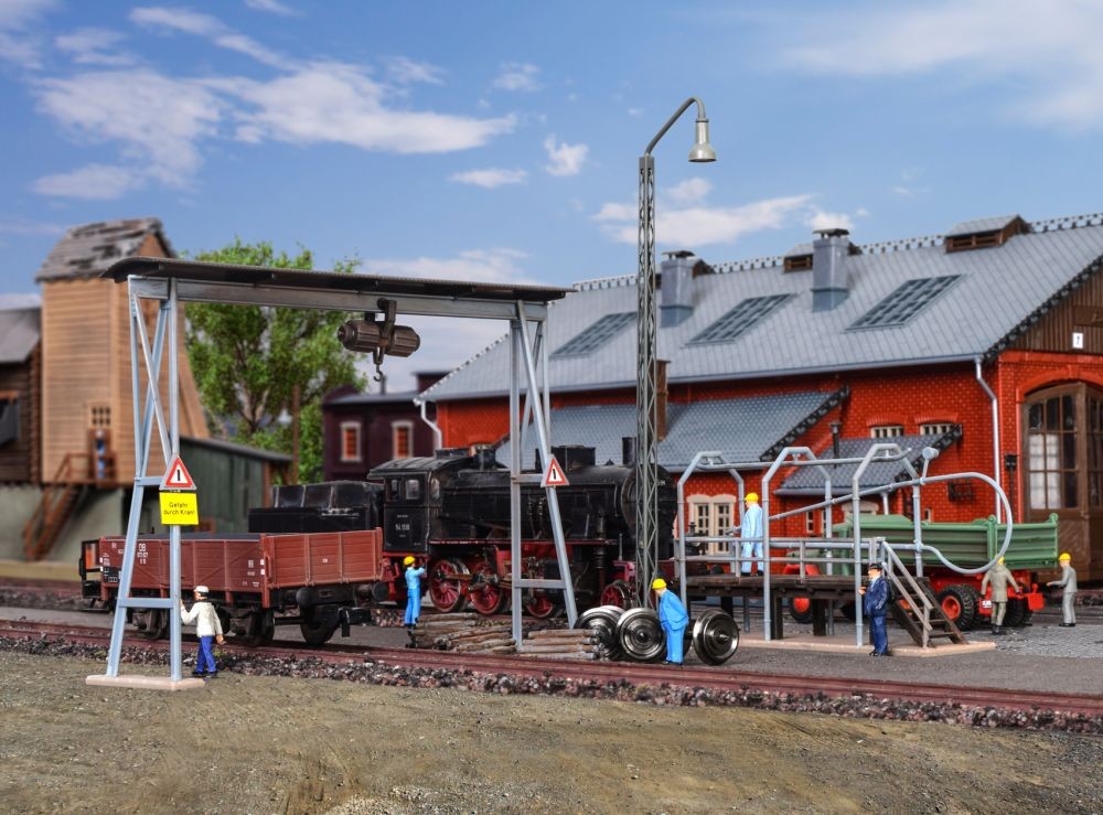 Vollmer 45747 H0 Rohrblasgerüst und Bockkran