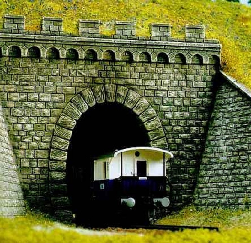 zweigleisig Vollmer 42503 Tunnelportal mit Aufsatz Spur H0 2 Stück